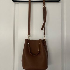 Brown bucket bag purse